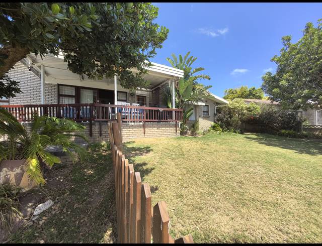 5 BEDROOM HOUSE FOR SALE IN FRAAIUITSIG